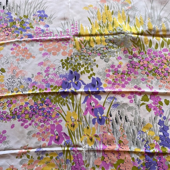 Christian Dior silk floral scarf - Picture 3 of 3